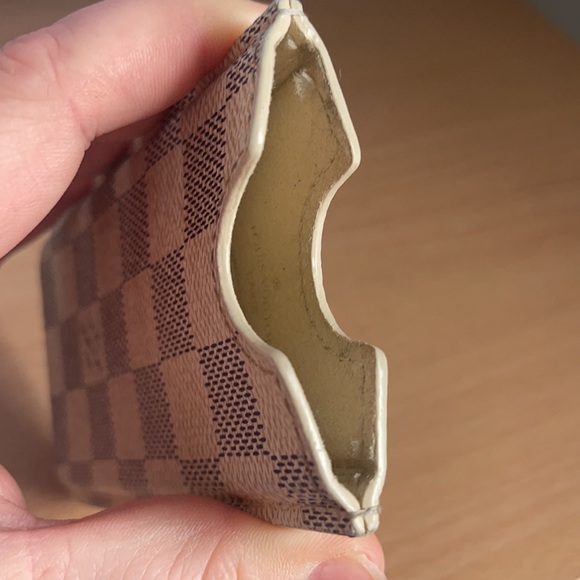 Louis Vuitton phone case - Picture 14 of 14